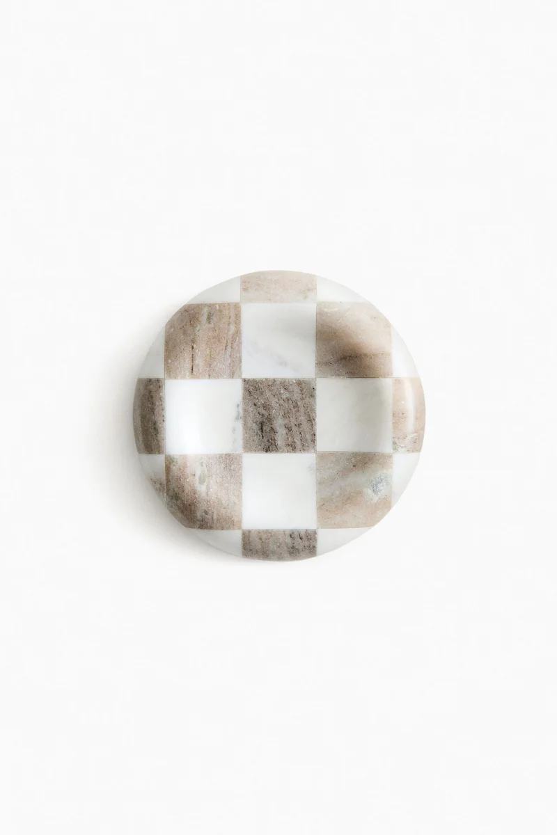 اتش اند ام صينية رخامية متوسطة الحجم