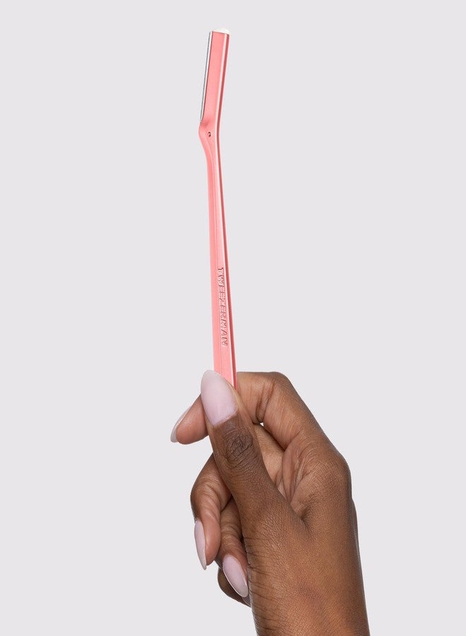 Tweezerman موس الحلاقة للوجه من تويزرمان بتصميم خاص بلون الورد الشاي - Image 3