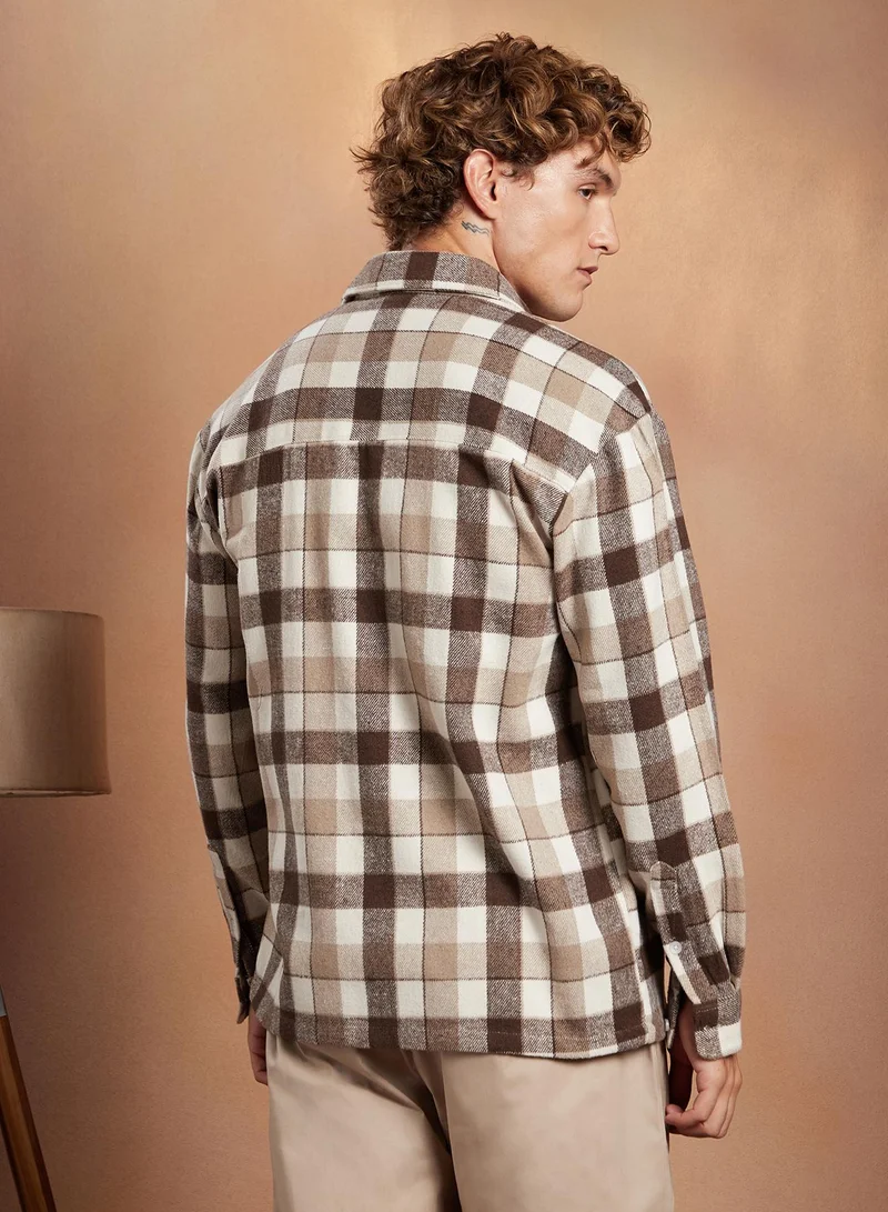 Campus Sutra Campus Sutra Men's Brown & Beige Buffalo-Check Utility Shacket For Casual Wear | Spread Collar | Long Cuffed Sleeves | Button Closure | Overshirt/Shacket Crafted With Comfort Fit For Everyday Wear