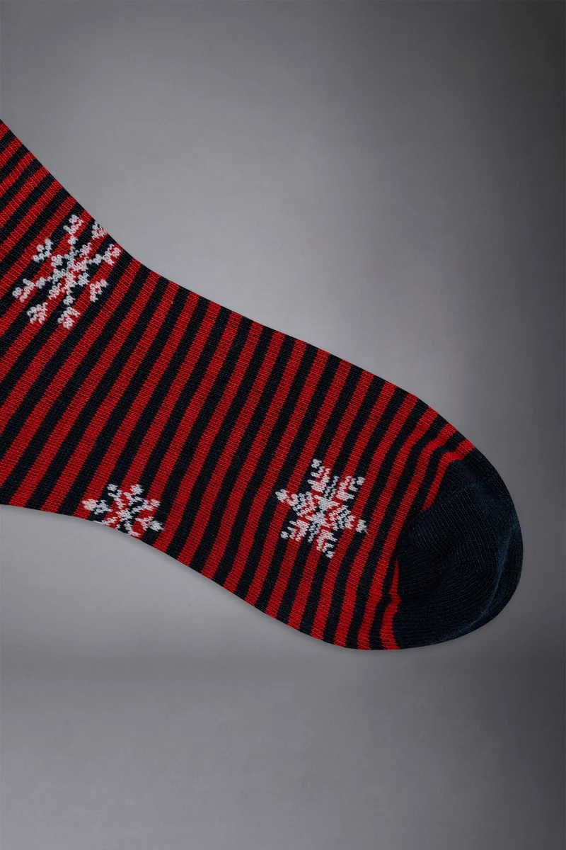 دوبل غانغر Men's knitted long socks with snowflakes pattern made in Italy - Red Blue
