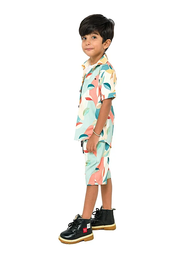babyqlo Colorful tropical print three-piece set for boys - shirt, t-shirt, shorts