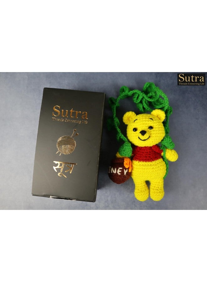 سوترا لعبة محشوة على شكل ويني ذا بوه من سوترا | لعبة دب العسل المصنوعة يدويًا | دب العسل المحشو مع وعاء عسل | هدية دب العسل المصنوعة يدويًا | ألعاب ناعمة مقاس 5 × 3.5 بوصة للأطفال البنات والأولاد - Image 3