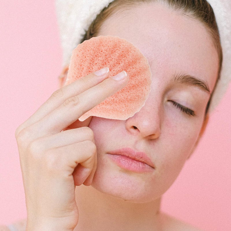 Konjac Facial Sponge Set 2pcs Reusable Gentle Cleansing Pink Ladybug Scallop - Image 5