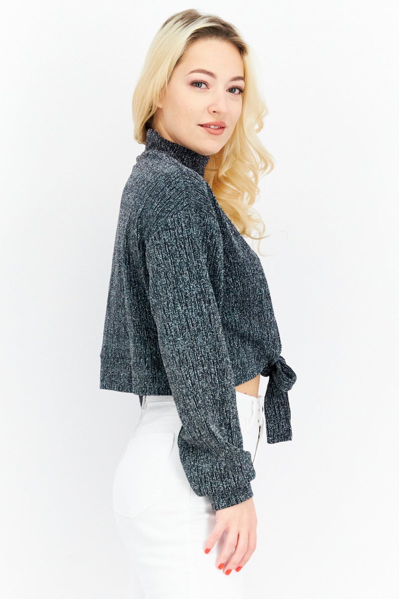 Sage The Label بلوزة معدنية قصيرة بأكمام طويلة ورقبة عالية للنساء، مجموعة فضية - Image 4