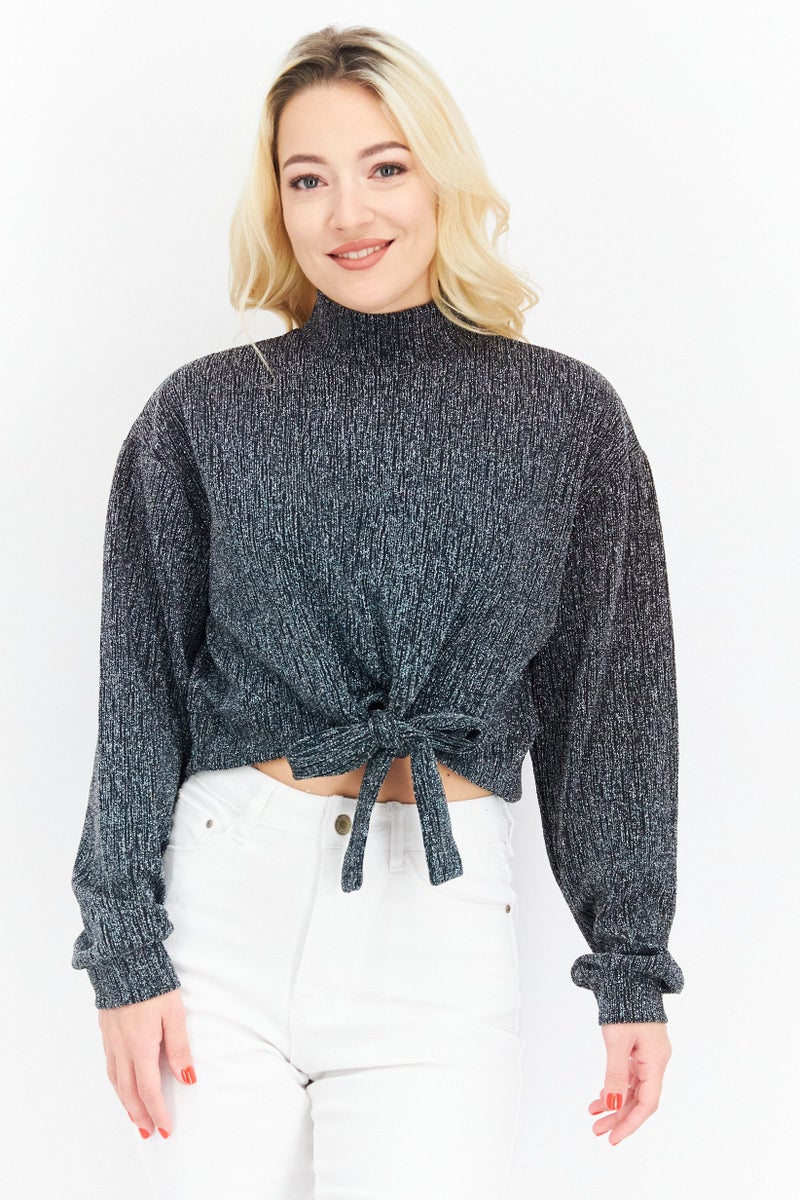 Sage The Label بلوزة معدنية قصيرة بأكمام طويلة ورقبة عالية للنساء، مجموعة فضية - Image 1