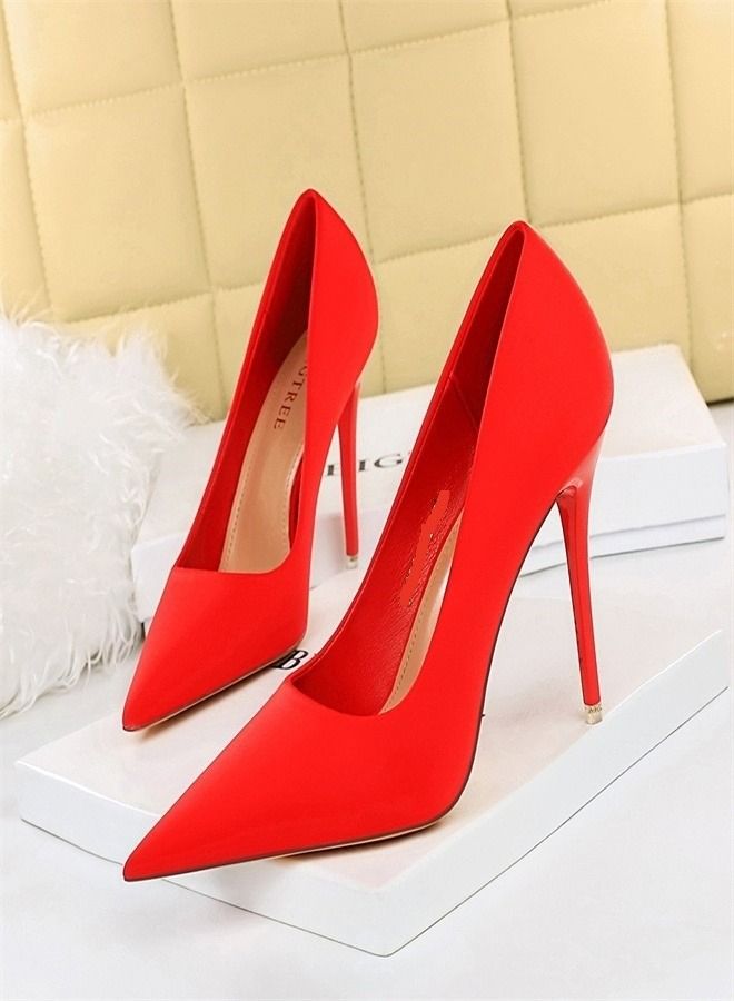 BIGTREE Shallow Pointed High Heels 10.5CM Red - Image 2