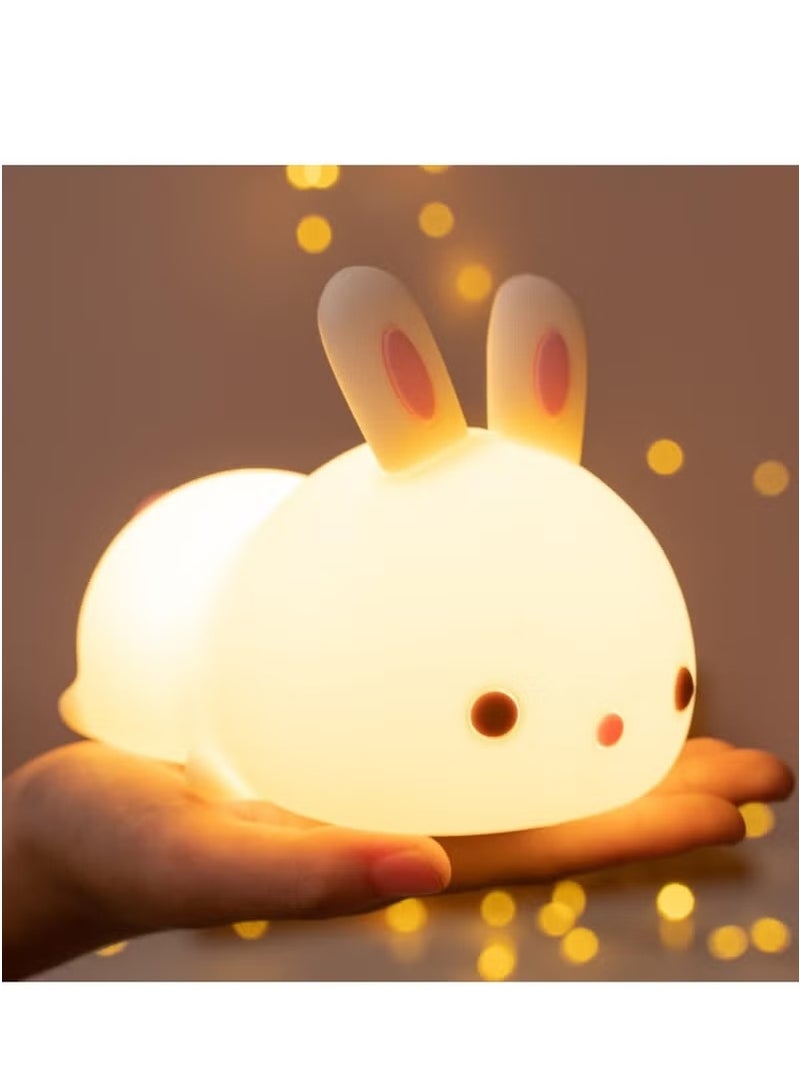 مصباح ليلي لطيف للأطفال على شكل أرنب - مصباح LED ناعم لغرفة الأطفال مع 7 خيارات لتغيير الألوان، بطارية قابلة لإعادة الشحن، مثالي لديكور غرفة الأطفال، آمن وصديق للبيئة، هدية مثالية للأولاد والبنات - Image 1