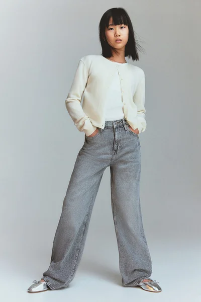 اتش اند ام جينز واسع الأرجل