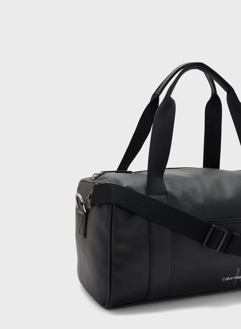 Calvin Klein Jeans Logo Detailed Top Handle Duffle Bag