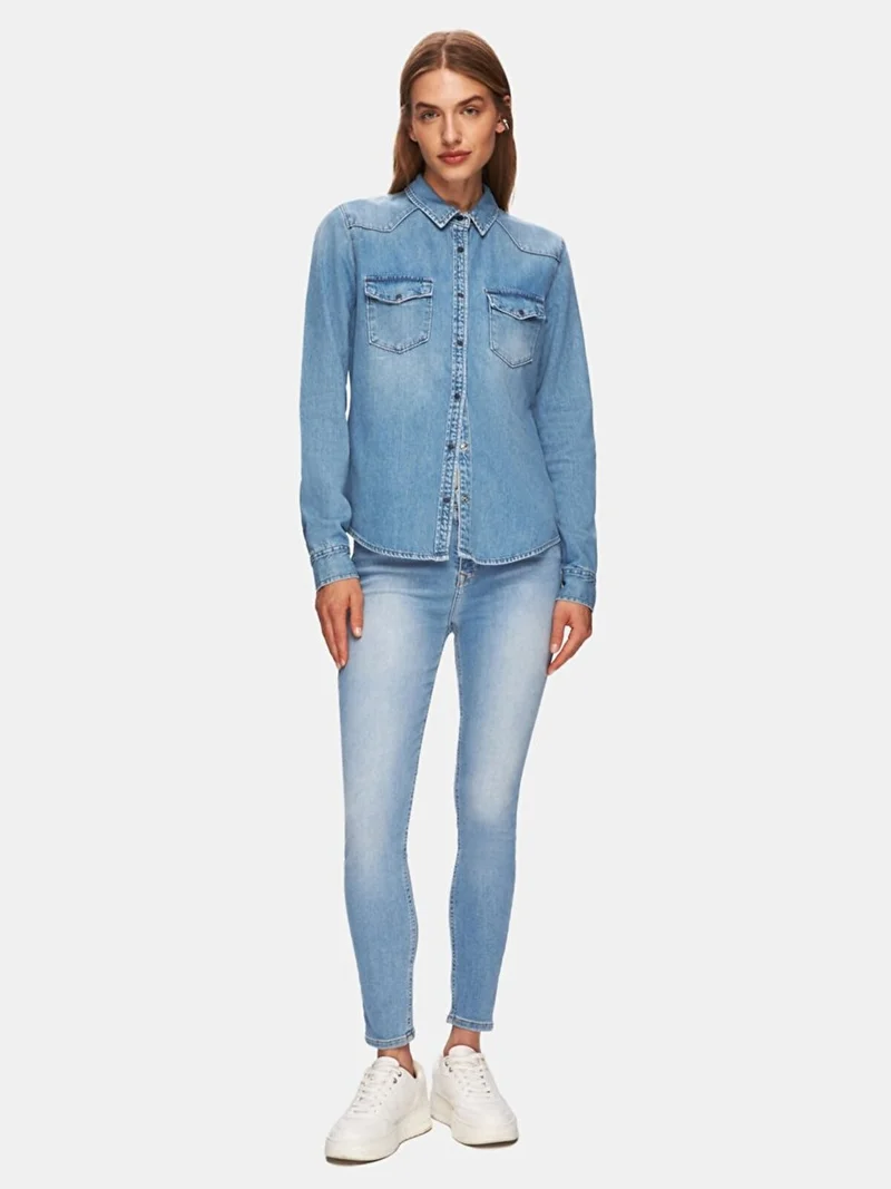 Lucin Skinny Jean Shirt