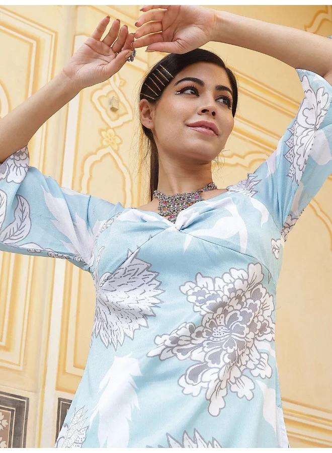 أيه كيه إس Blue & White Floral Print Twisted Neck Kurta