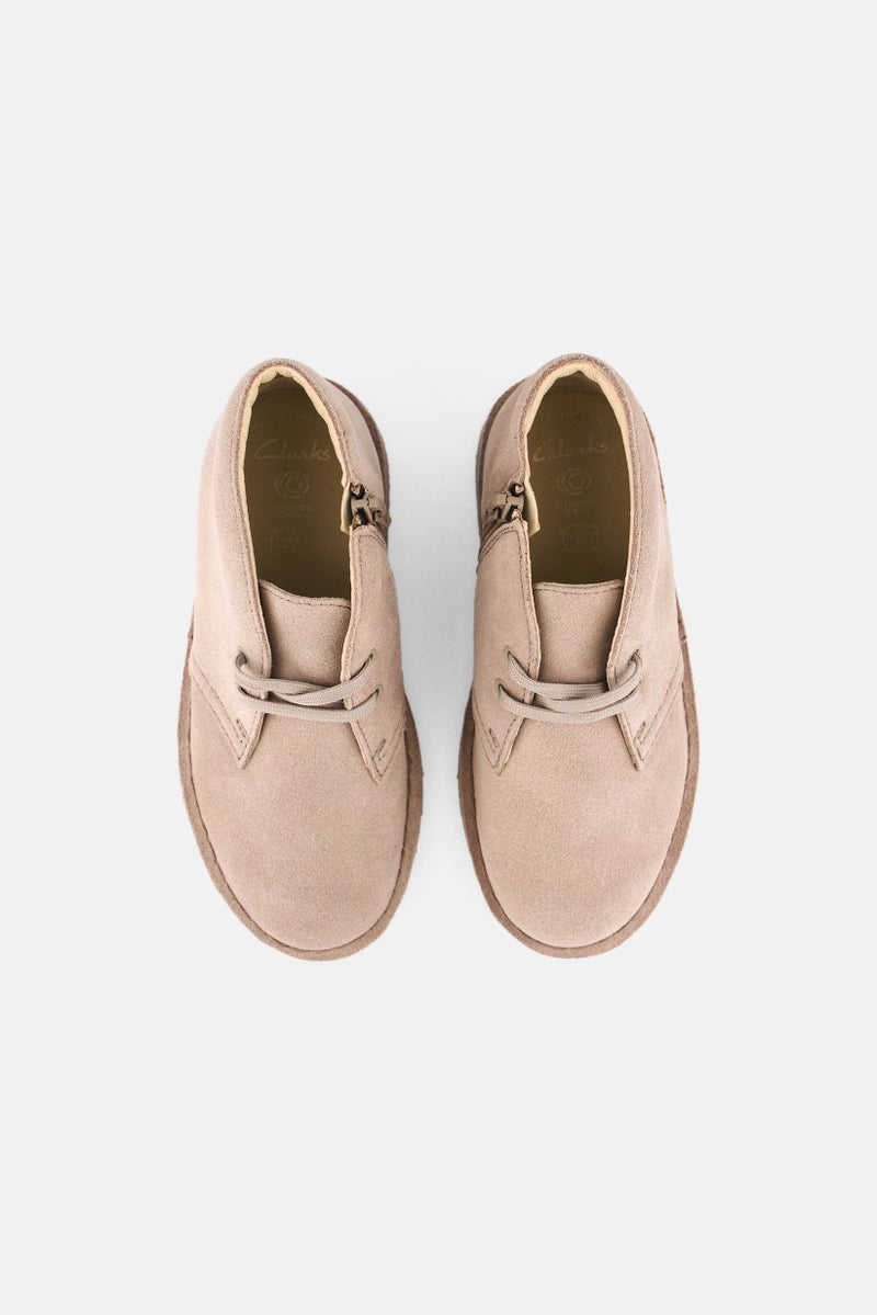 clarks Kids Boy Wide Fit Desert Lace Up Casual Boots, Tan  - Image 3