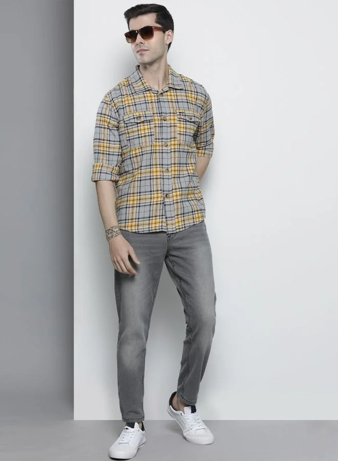 شركة المرآب الهندية Men Regular Fit Checkered Full Sleeves Spread Collar Double Flap Pocket Casual Over Shirt