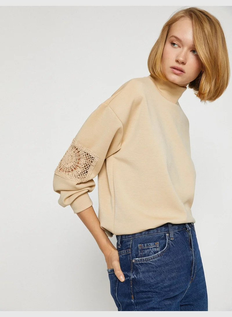 كوتون High Neck Sweatshirt Crochet Detail