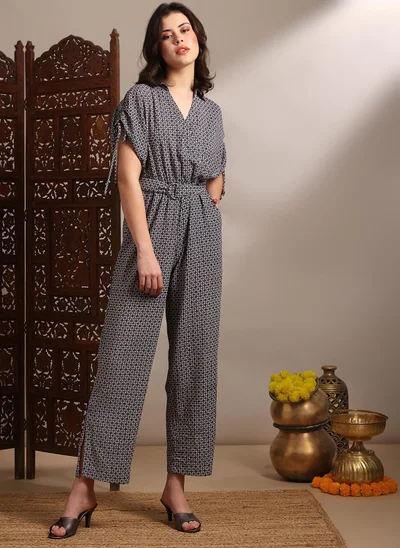 globus Globus Women Black Geometric Print Collared Neck Ruched Extended Sleeves Belted Long Line Jumpsuit