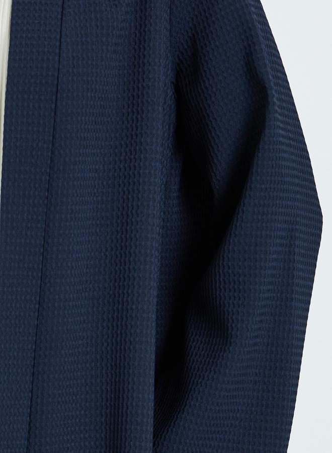 أميرة عباية مفتوحة من الأمام بتفاصيل بارزة الملمس - Image 3