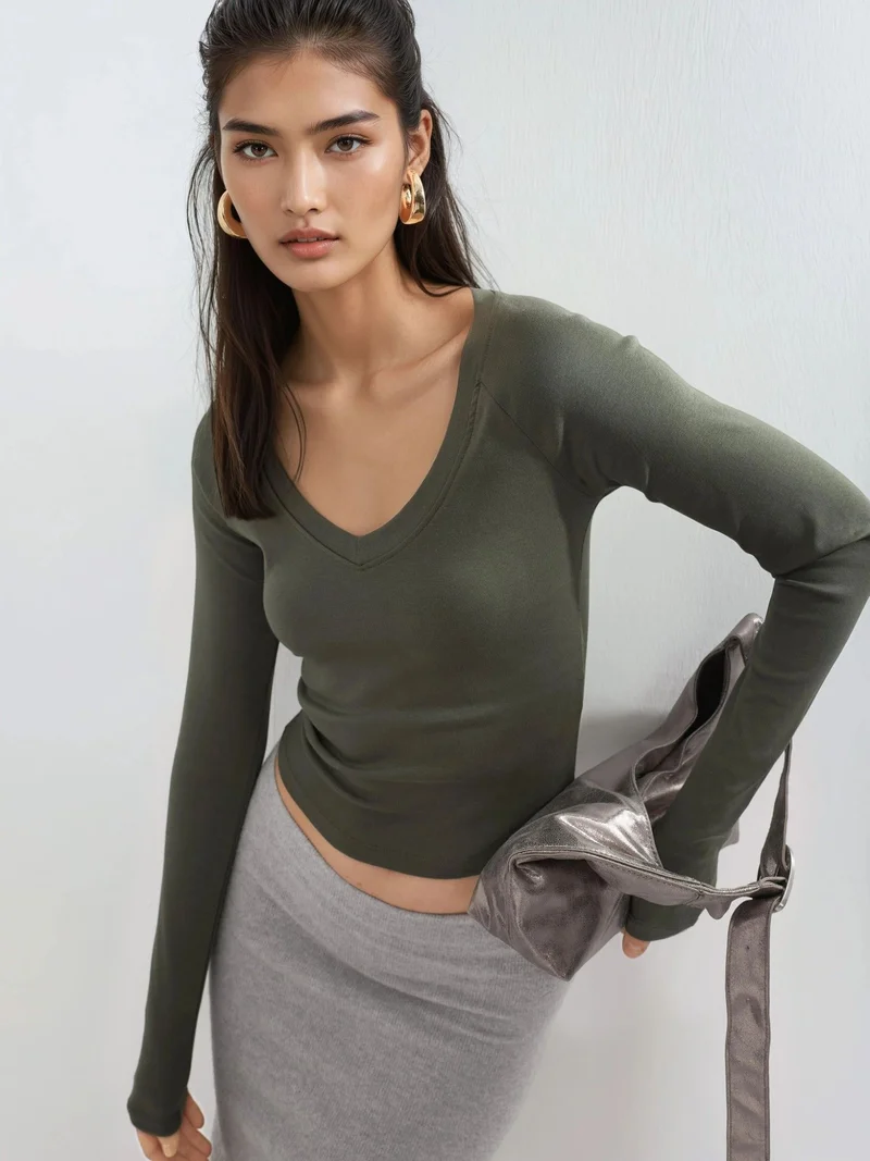 Busem BUSEM V-Neck Long Sleeve Fitted Blouse