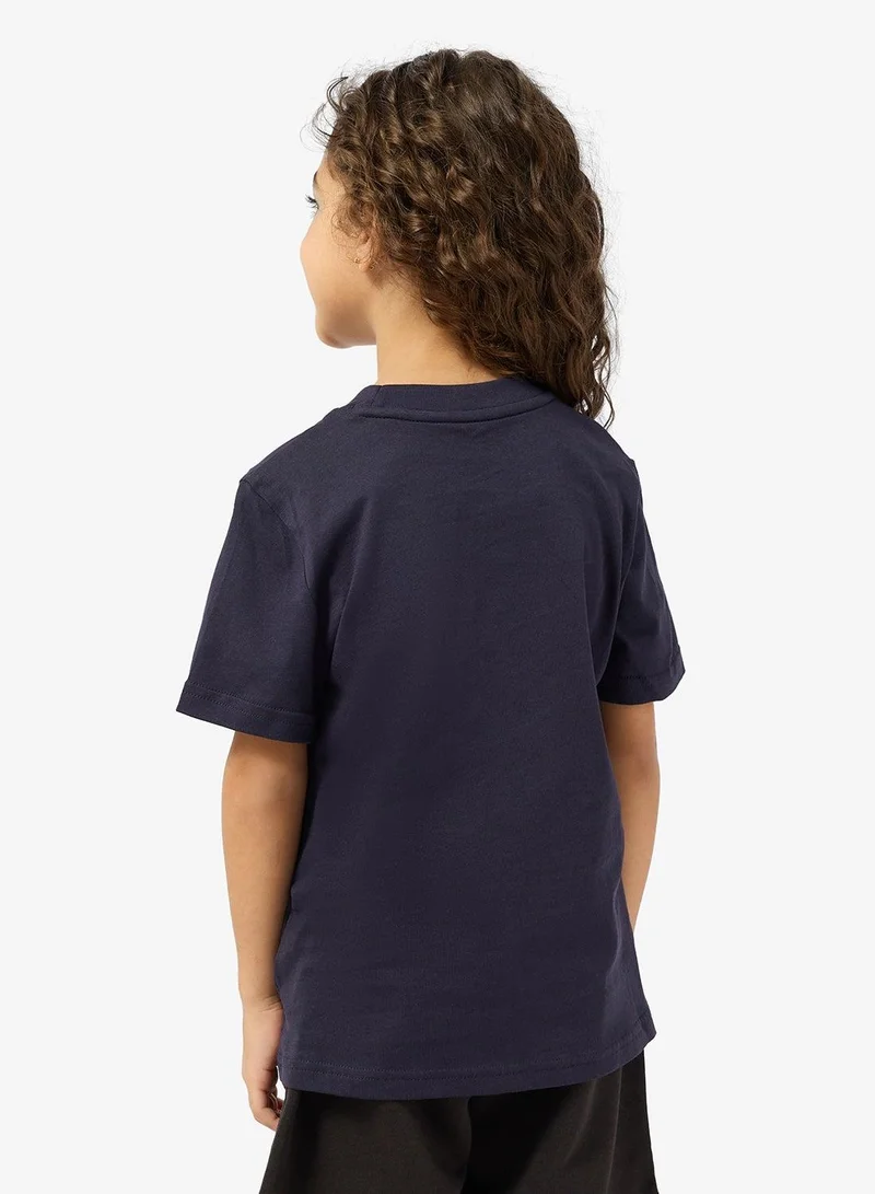 بوما تيشيرت قصة مختبر الشعار الأساسي للشباب