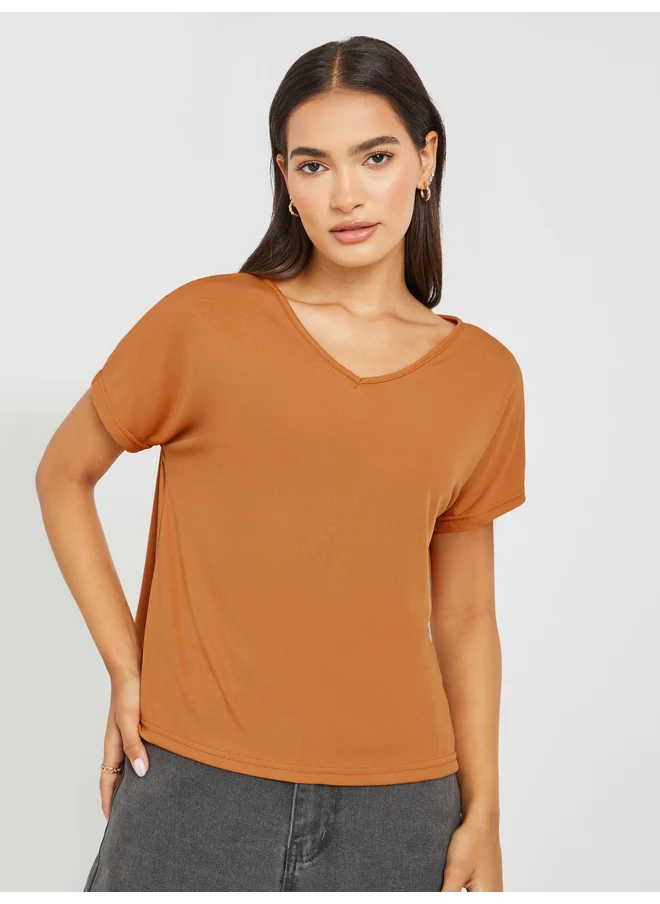 ستايلي Styli Solid Regular Fit V-Neck T-Shirt