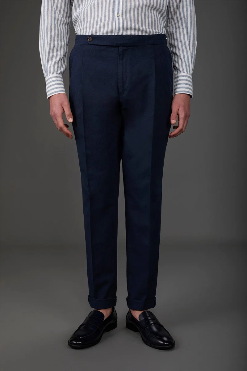 Men's trousers with double pleats and side buckles - Blue