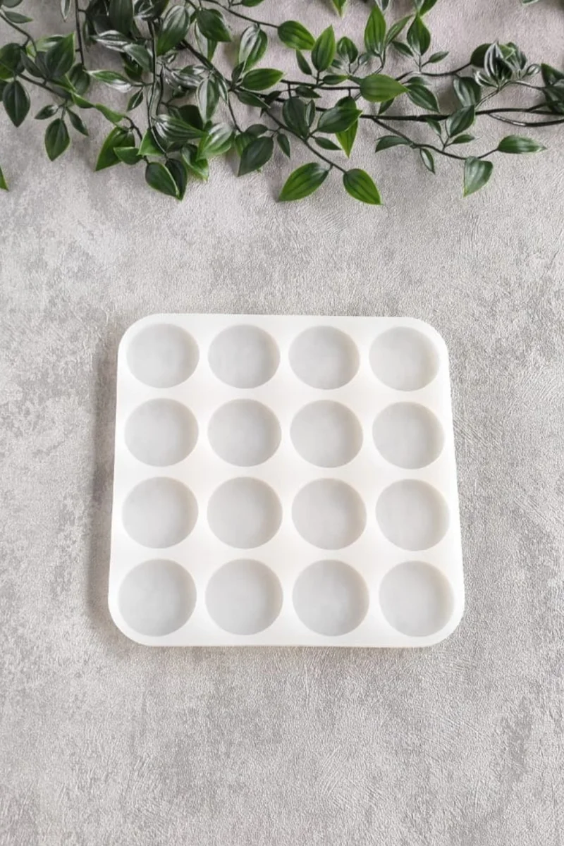 Shesel Epoxy Mold 16 Pieces Round Keychain Magnet Resin Silicone Mold