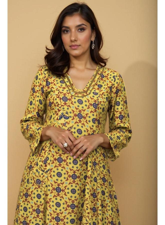 trueBrowns Lime Pink Floral Print A-line Glass Neck Kurta Set - Image 4