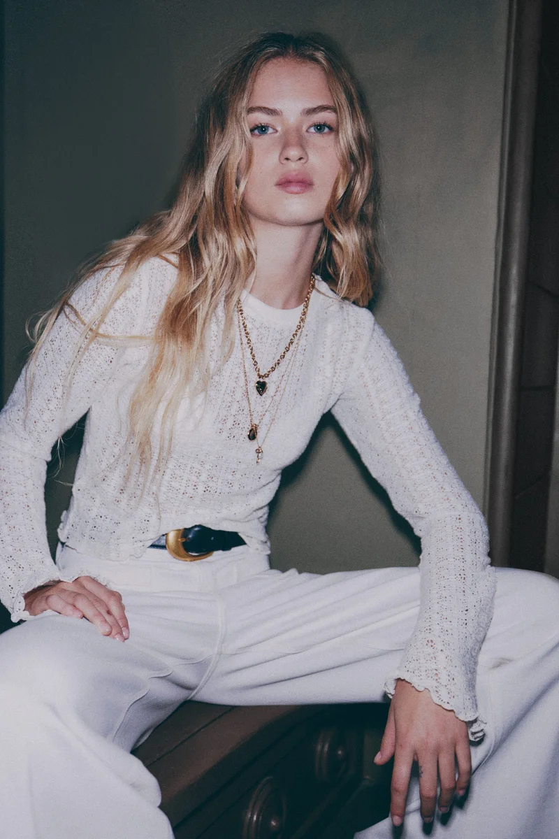 H&M Knitted lace-look top