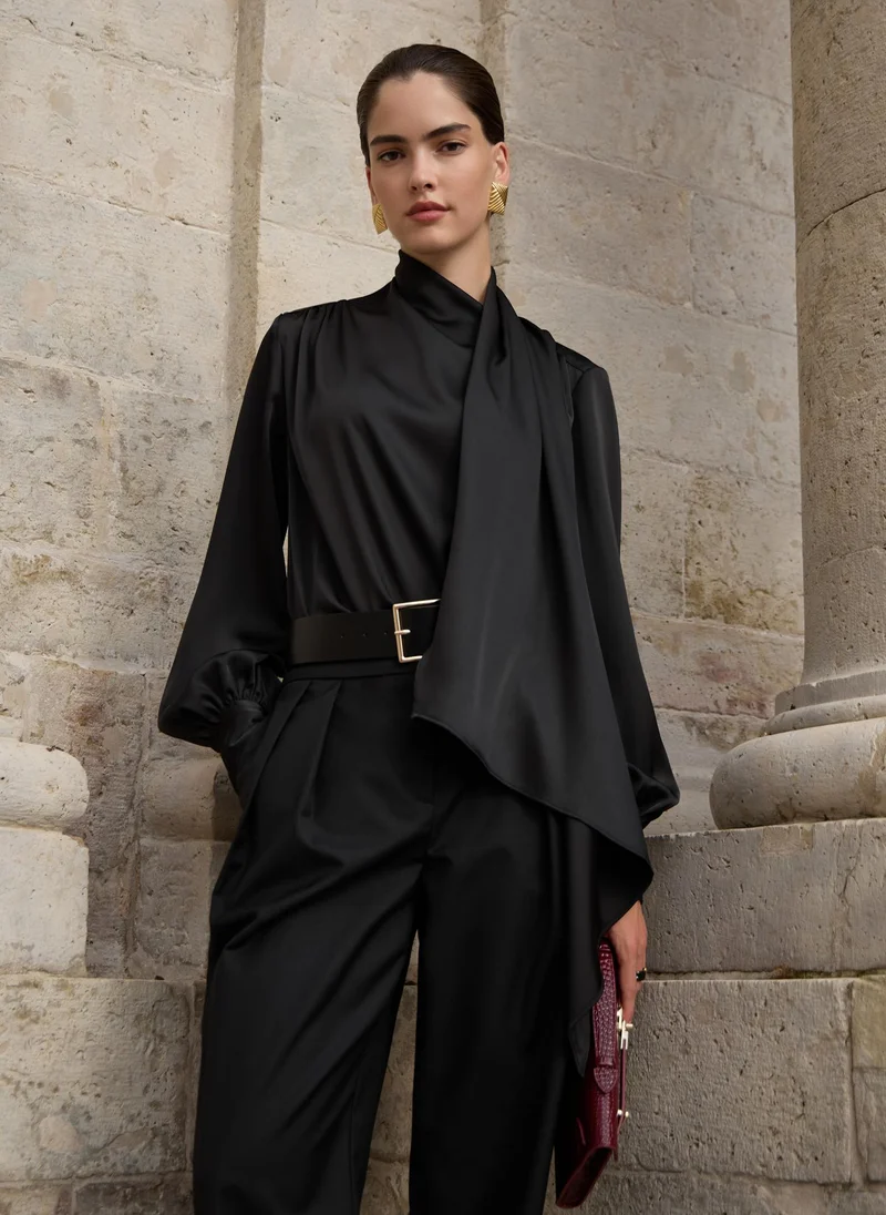 Lichi Blouse with decorative scarf in flowing fabric