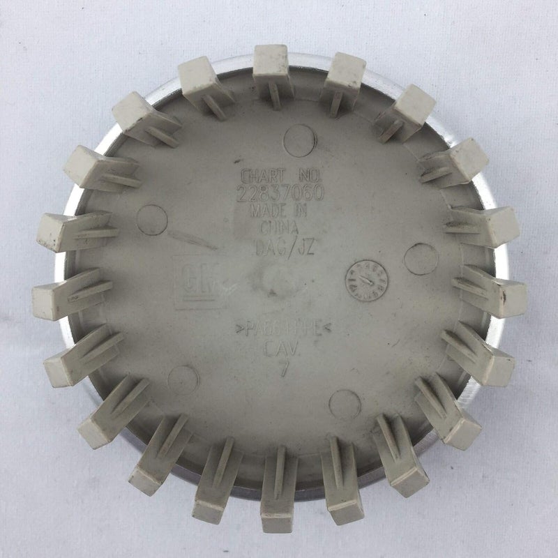 شيفروليه غطاء مركز العجلة الأصلي من شركة شيفروليه ( OEM) لطرازات Chevy Impala وMalibu وHHR، للسنوات 2006-2013، قطر العجلة 2.25 بوصة، رقم المنتج: 20914866، رقم الطلب: #5481 - Image 4