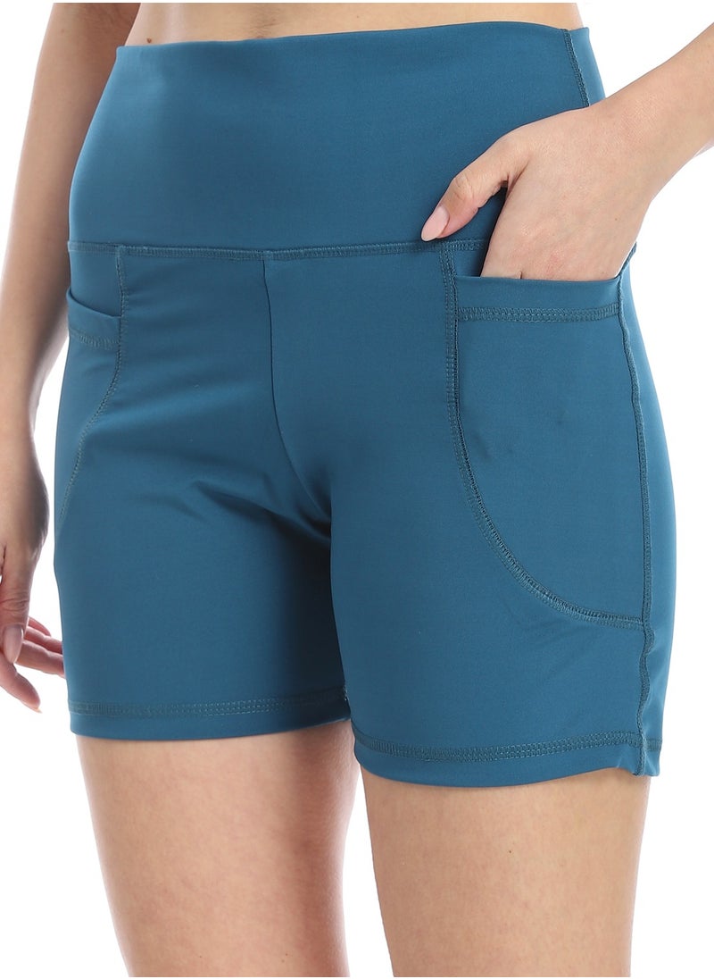 Caesar women sport short with side pockets  - Image 3