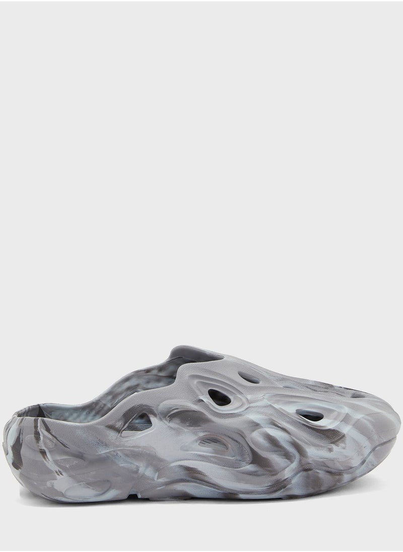 ANTA - Lifestyle Slides - Image 1