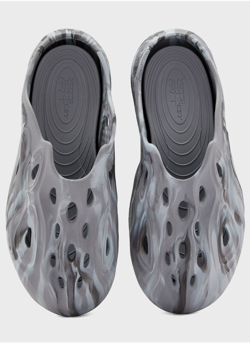 ANTA - Lifestyle Slides - Image 1