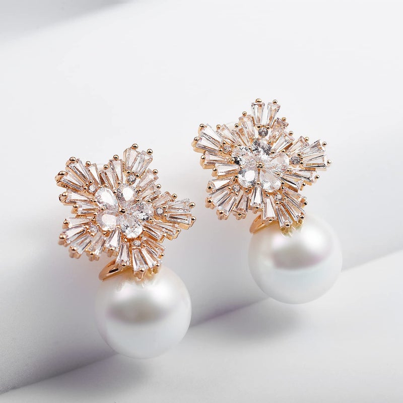 Woerda Fashion Chic Simulated Pearl Studs Snowflake Earrings For Women (Gold) - Image 3