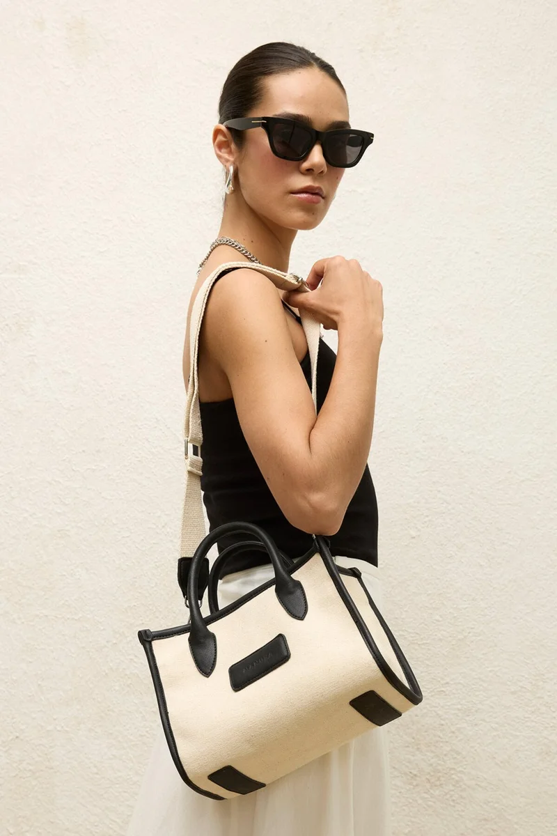 مانوكا Natural Canvas Mini Bag Black