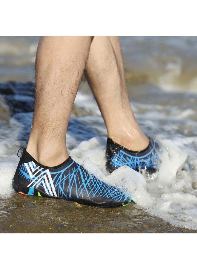 NIBEMINENT Pair Of Quick Dry Barefoot Water Shoes - Image 3