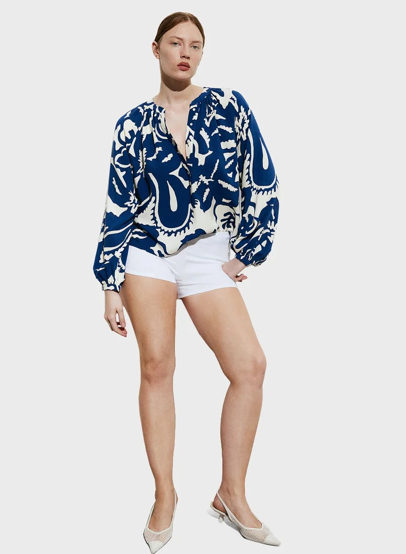 H&M Balloon-Sleeved Blouse