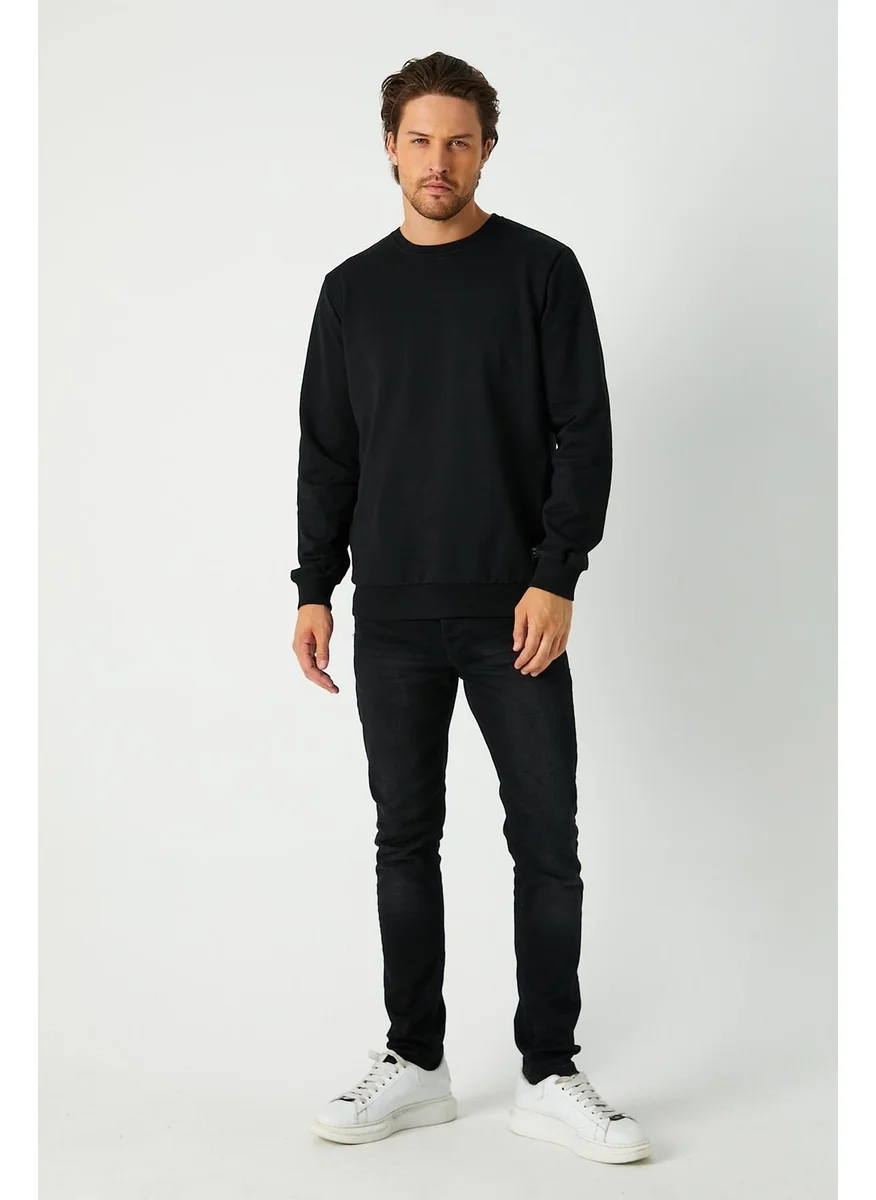 mmetalic Men's Black Basic Crew Neck Sweatshirt