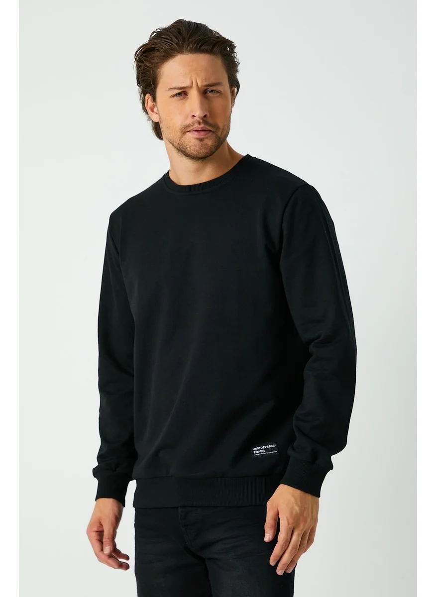mmetalic Men's Black Basic Crew Neck Sweatshirt
