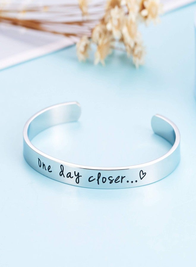 LParkin One Day Closer Bracelet Deployment Gift Military Jewelry Gifts for Wife Girlfriend Long Distance Relationship Jewelry - Image 5