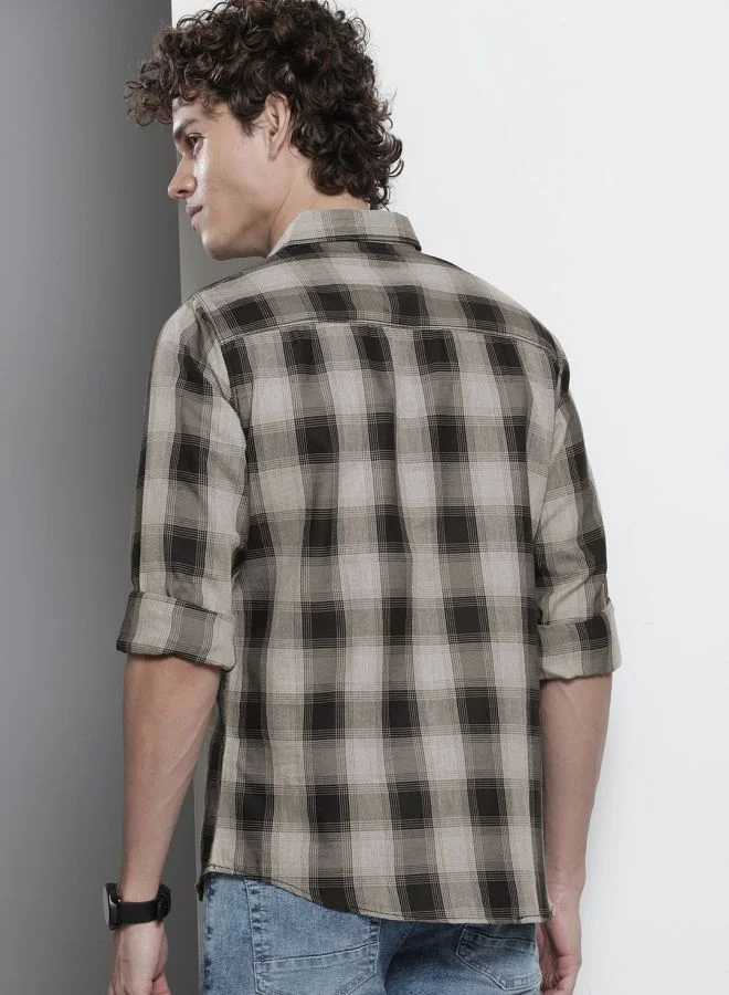 The Indian Garage Co Men Slim Fit Checkered Full Sleeves Spread Collar Casual Shirt