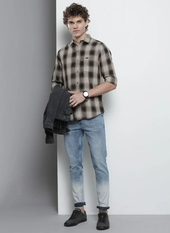 The Indian Garage Co Men Slim Fit Checkered Full Sleeves Spread Collar Casual Shirt