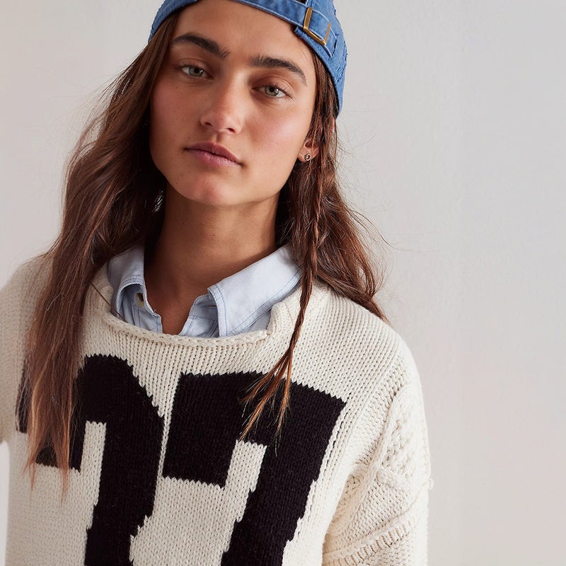 Knitted Pullover Sweater with Digital Contrast Pattern, Loose Fit Long Sleeve - Image 4