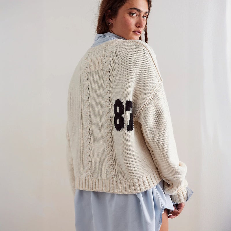 Knitted Pullover Sweater with Digital Contrast Pattern, Loose Fit Long Sleeve - Image 2