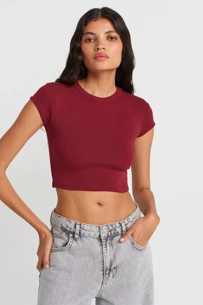 DILVIN Women's Slim Fit Crop Crew Neck T-Shirt