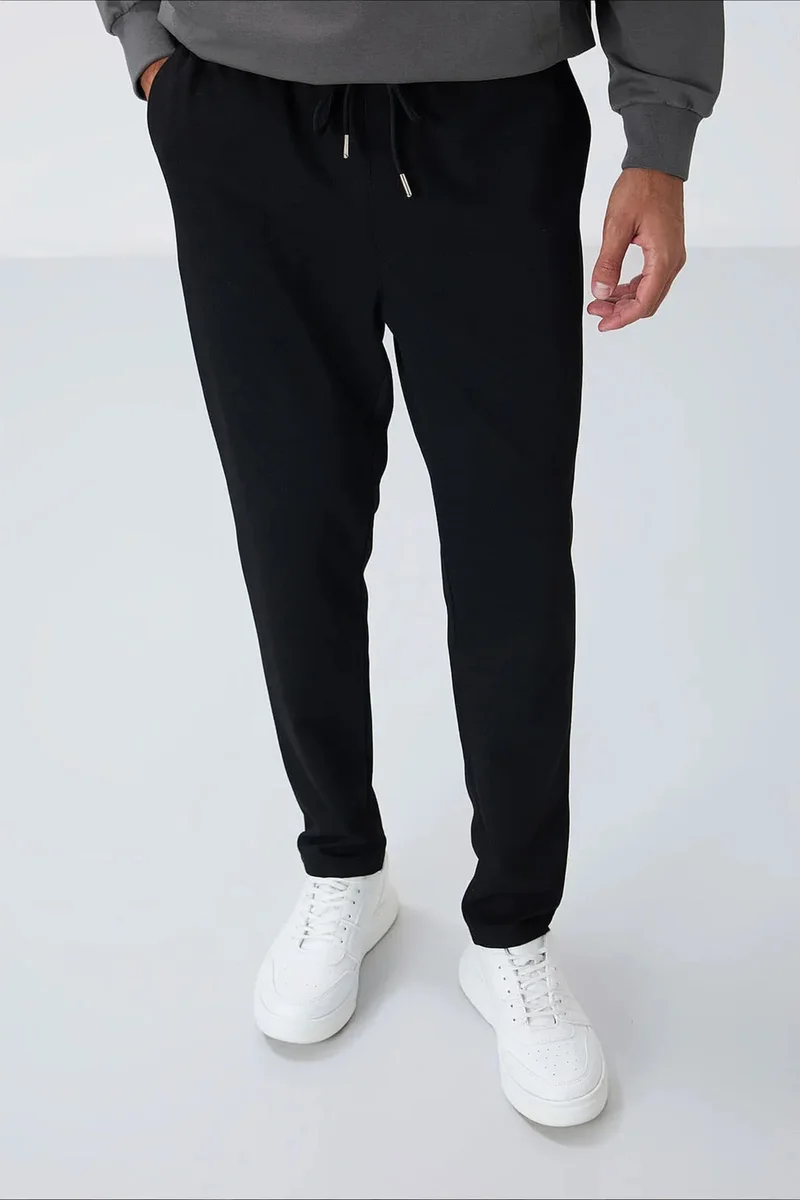 تومي لايف TOMMY Men's Elastic Waist Tapered Sweatpants