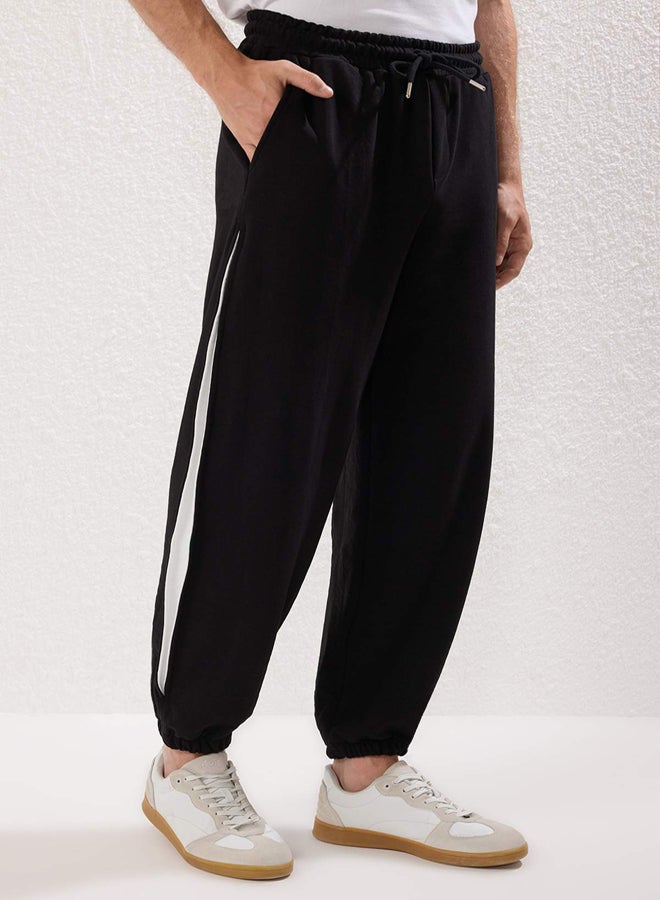 trendyol Black Unisex Oversize/Wide Cut Panel Detailed Sweatpants - Image 3