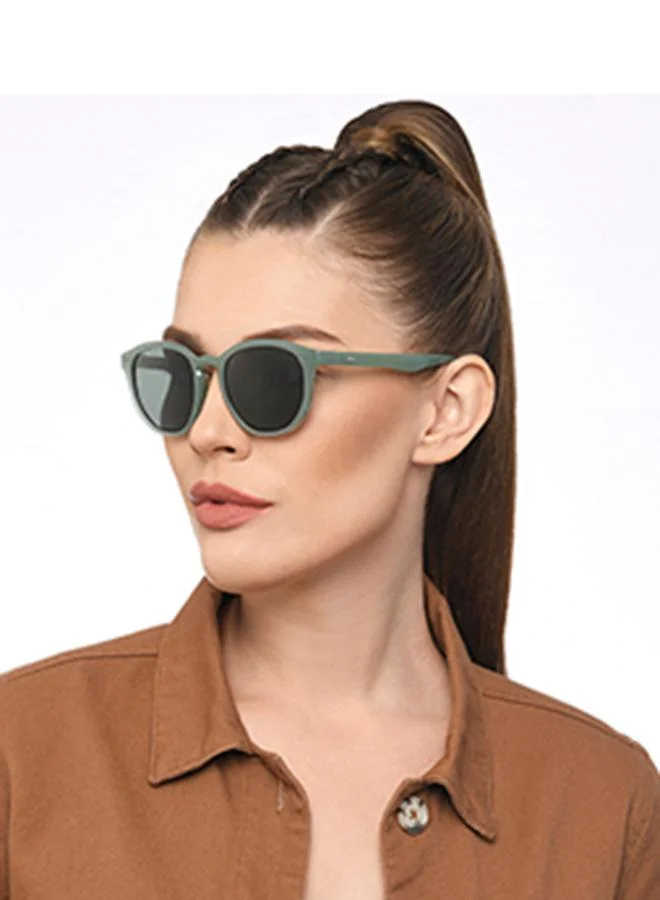VINCENT CHASE Full Rim Round Style Cast (TR90) Polarized UV Protected Sunglasses VC S15213