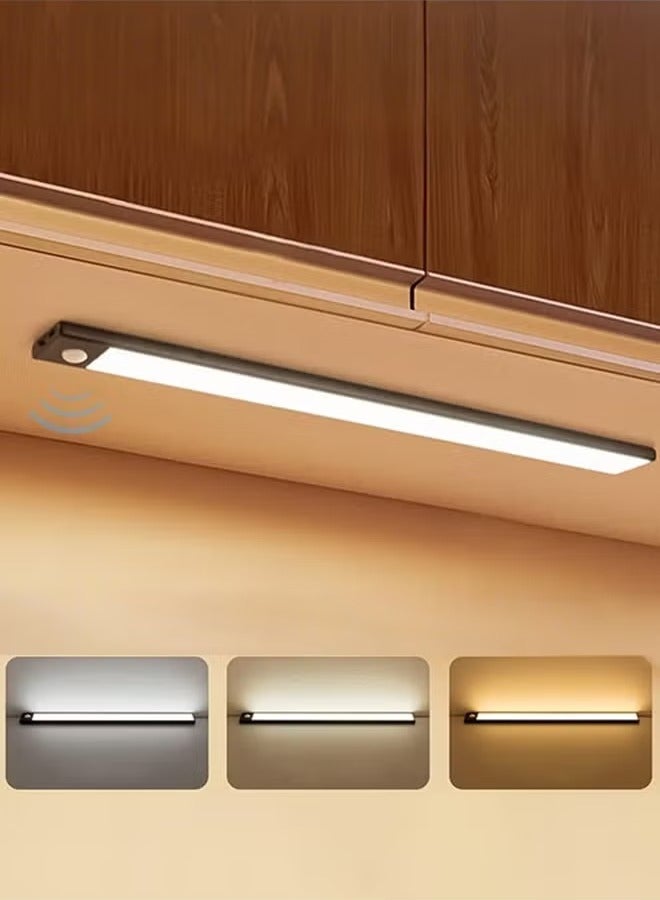 مصابيح خزانة مزودة بحساس حركة، إضاءة ليلية LED قابلة لإعادة الشحن بثلاثة ألوان مع خاصية التعتيم/ إضاءة خزانة مغناطيسية/ إضاءة لاسلكية للمطبخ والسلالم وخزانة الملابس وإضاءة الدراسة (أسود) 300 مم - Image 1