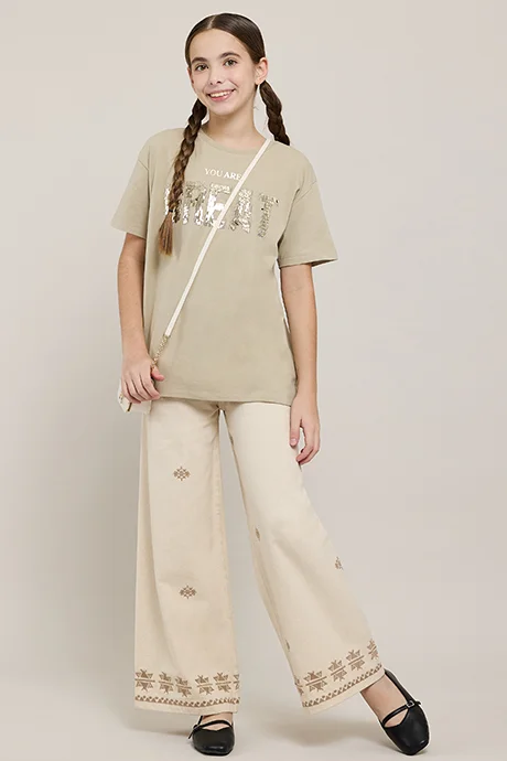 أر أند بي Sequined T-Shirt with Crew Neck and Short Sleeves