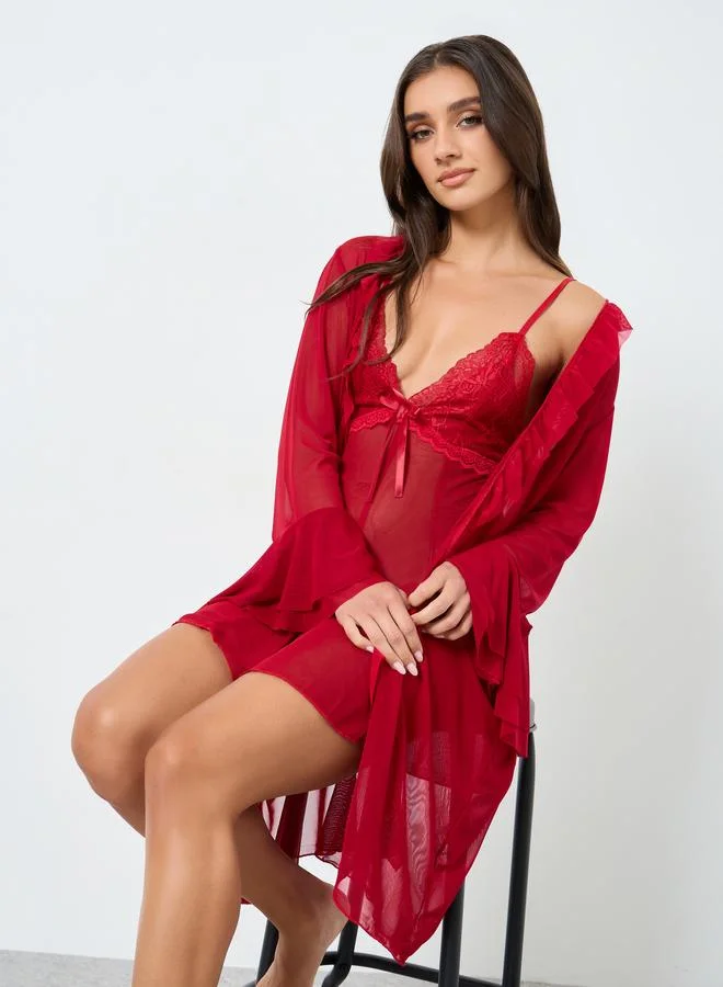 تايك تو طقم روب بأكمام جرس شبكية وفستان كامي بتفاصيل فيونكة